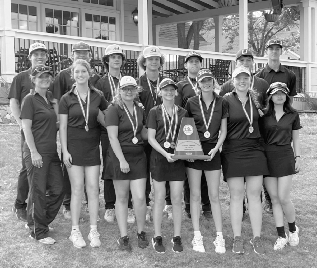 Back Row: Fischer McCarty, Colton Snow, Jaxon Lopez, Jett Smothers, Jay Cantu, Cooper Wernette, Brayden Long
Front Row: Coach McCarty, Lizzie Hryniszak, Danika McCarty, Kinsley Cox, Kylie Bomer, Hallie Moore, Wing Li
